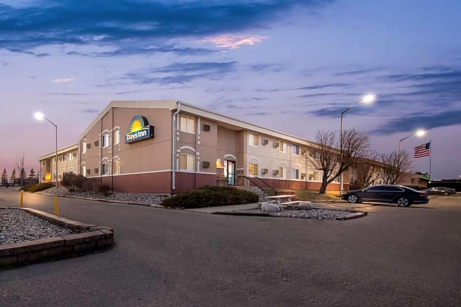 Days Inn by Wyndham Minot