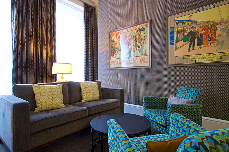 54 Queen's Gate Hotel