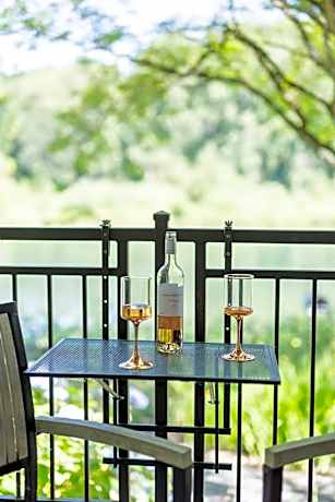 Classic King Room with View