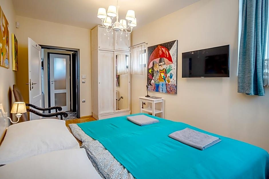 Kiss-Henézi Guest House