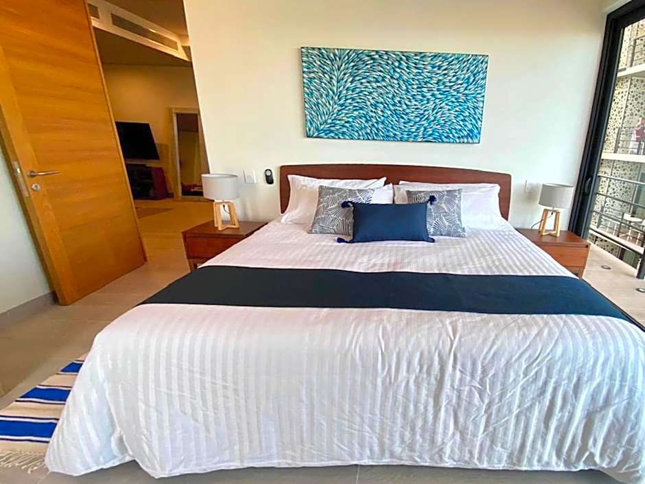 The Boat Condo by Andiani Travel