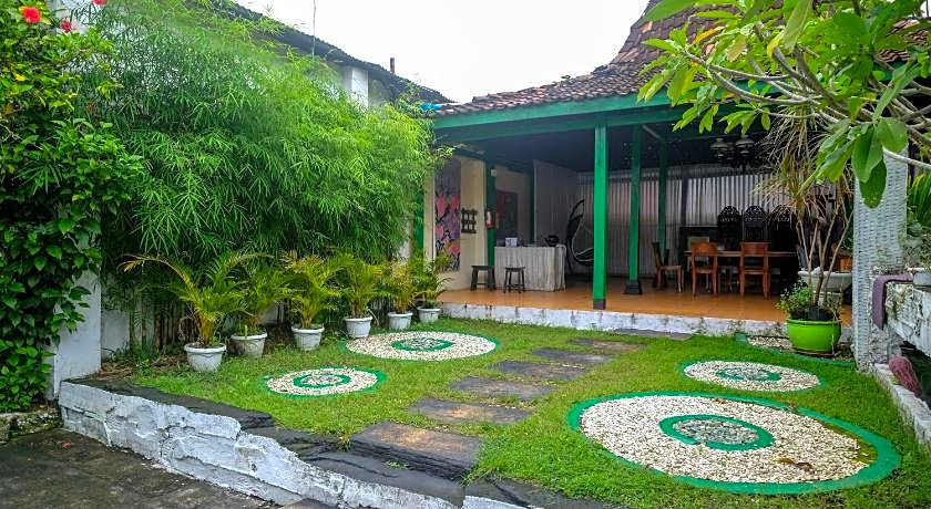 RedDoorz @ Paris Ocean