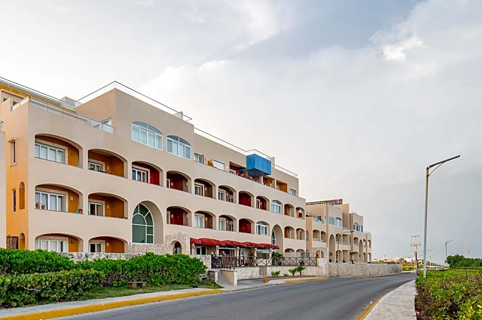Shama Apartment beach front