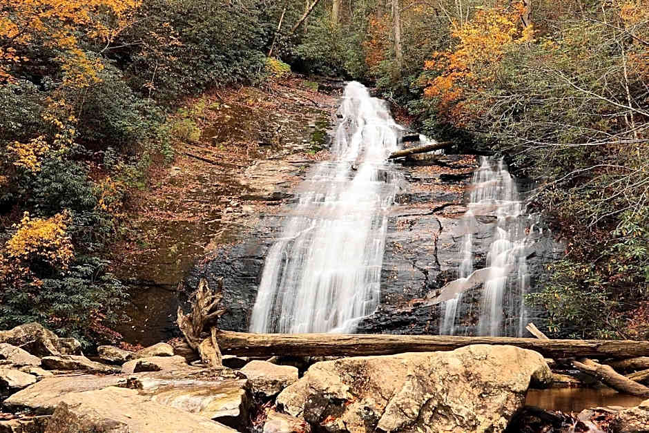 Nacoochee Valley Rentals