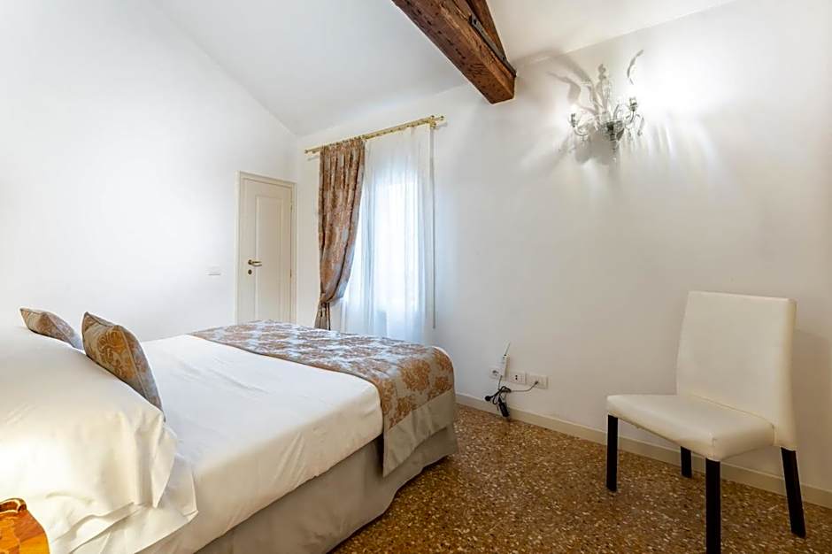 San Teodoro Palace - Luxury Apartments