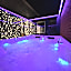 Apartament "Love Island" Jacuzzi SPA z dużą wanną z hydromasażem dla Dwojga