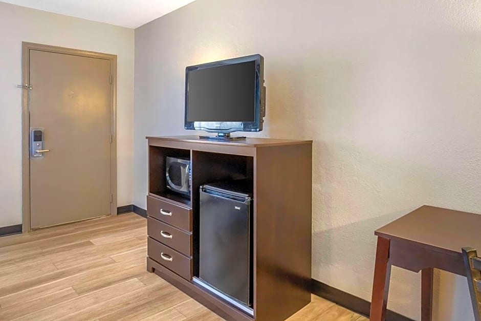 Days Inn by Wyndham Wrightstown McGuire AFB/Bordentown