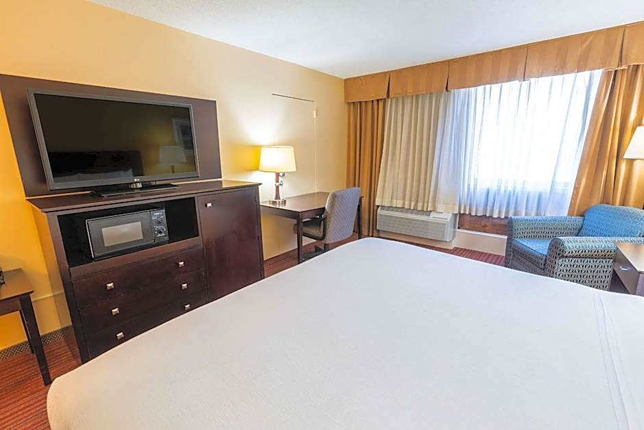 Fireside Inn & Suites Portland