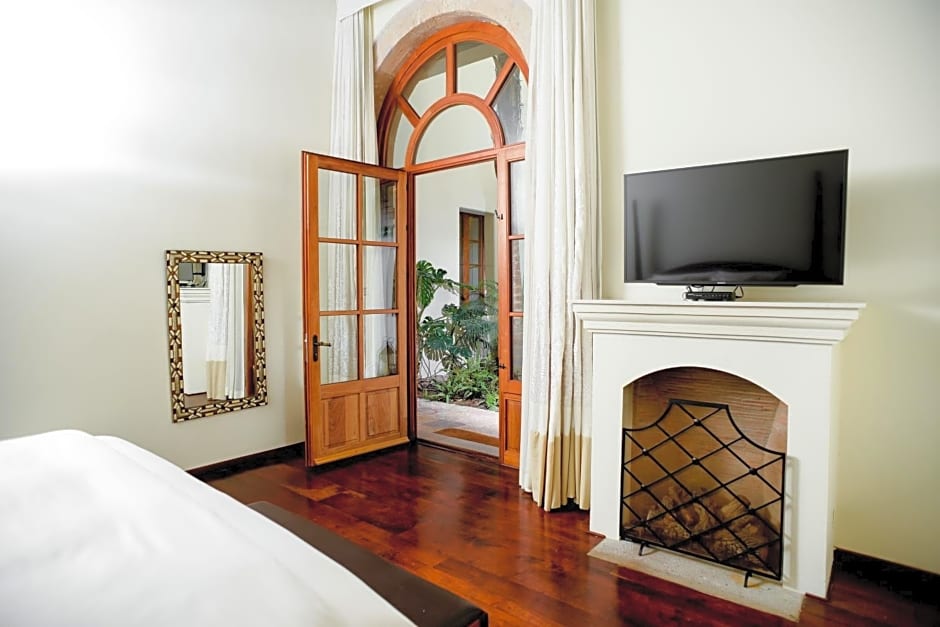 HOTEL CASA BLANCA 7