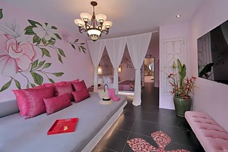 Intimate Suite - for Cool Adults Only