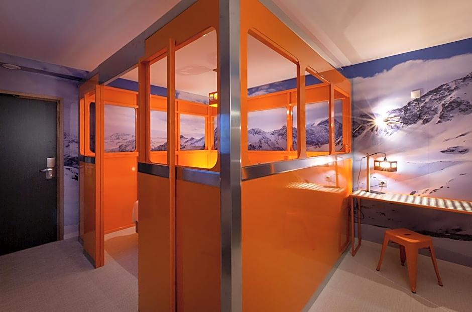 Base Camp Lodge Hotels