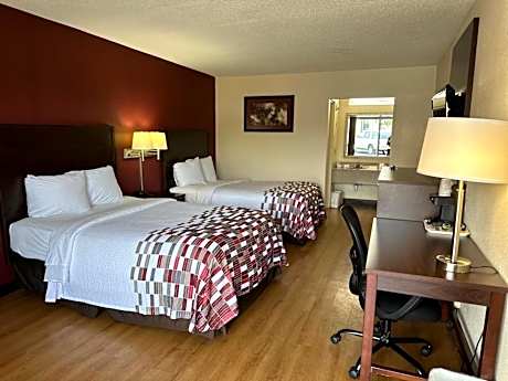Deluxe Room with Two Double Beds Non-Smoking