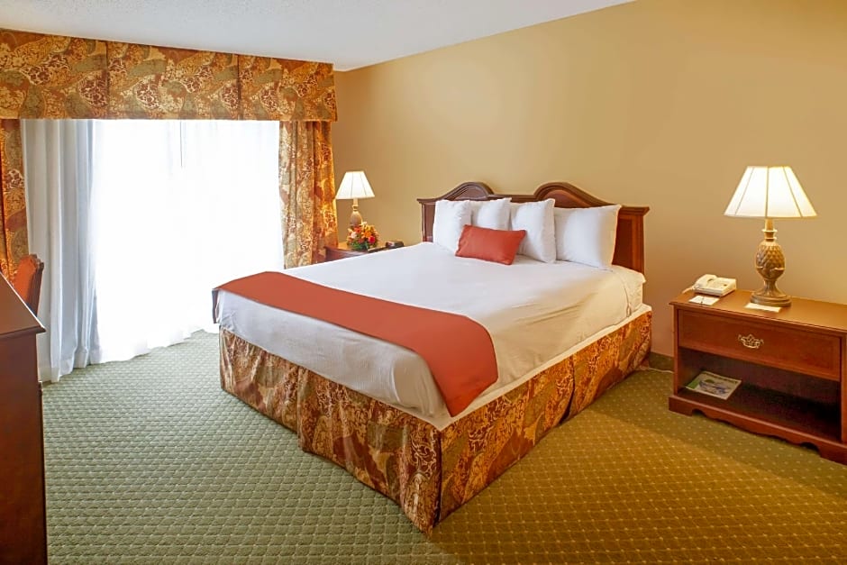 Clarion Hotel & Suites Convention Center Fredericksburg