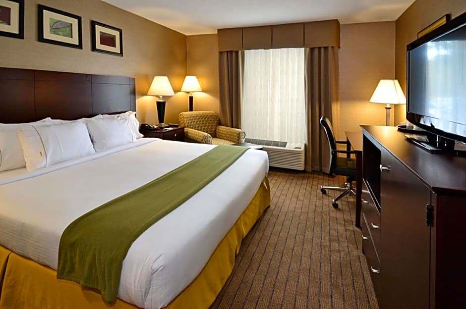 Holiday Inn Express Boston Brockton