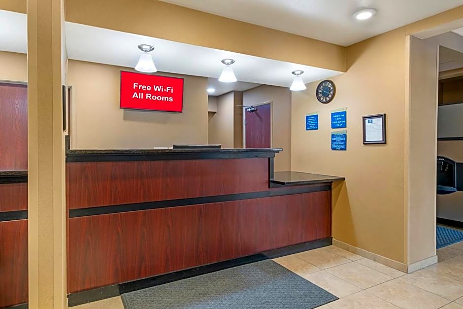 Red Roof Inn Charlestown