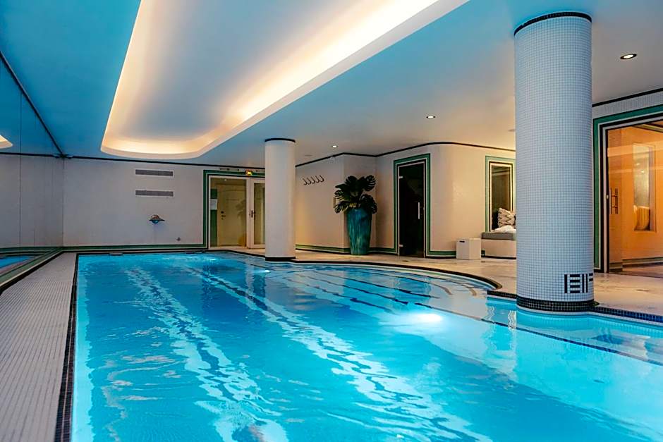 Hôtel Eiffel Blomet