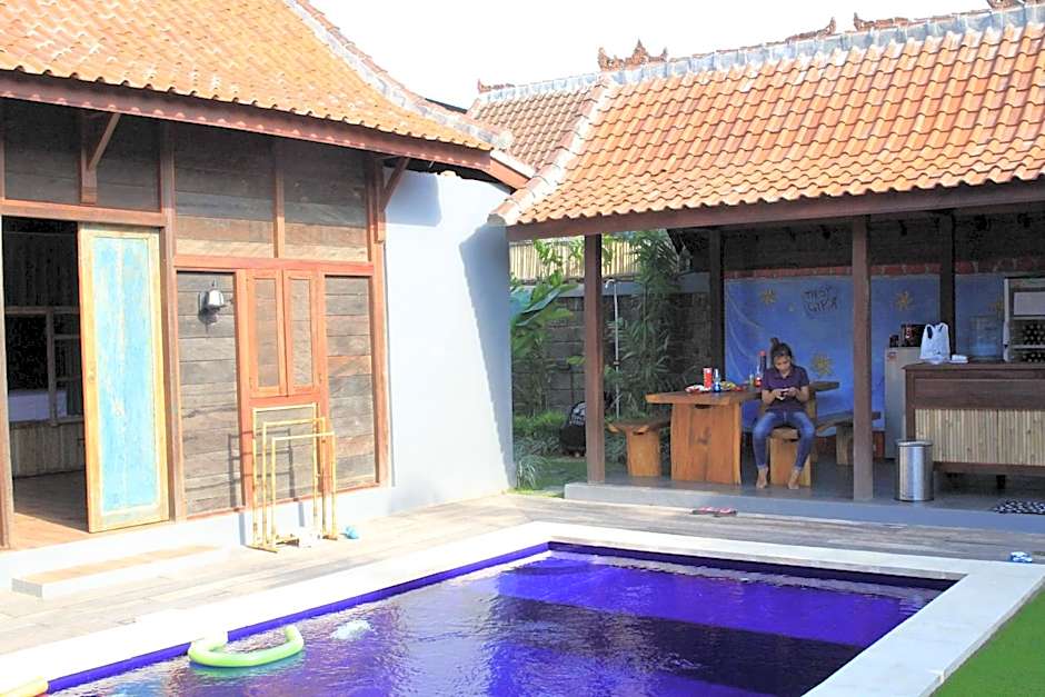 The Tipsy Gypsy Hostel