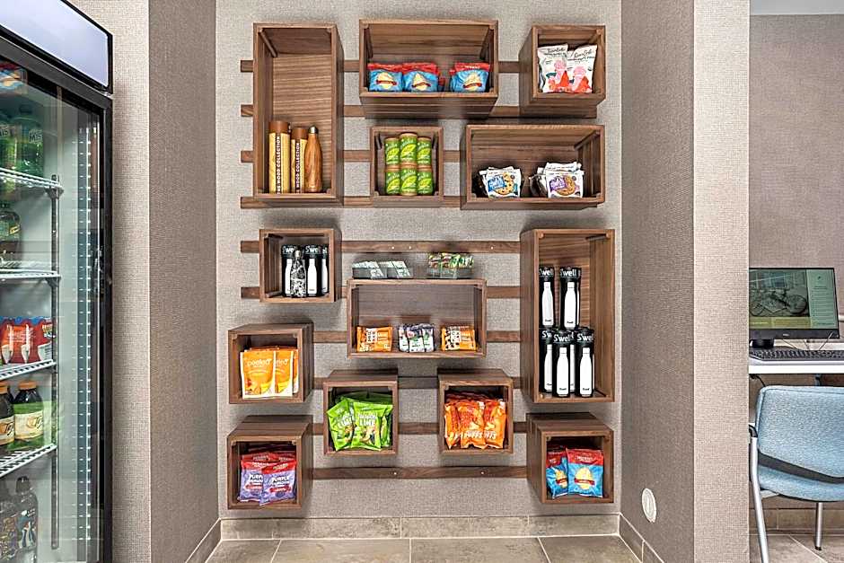 Element Hampton Peninsula Town Center