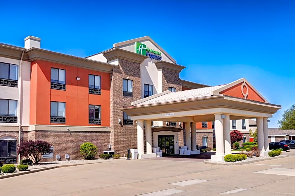 Holiday Inn Express Hotel & Suites Shelbyville By IHG