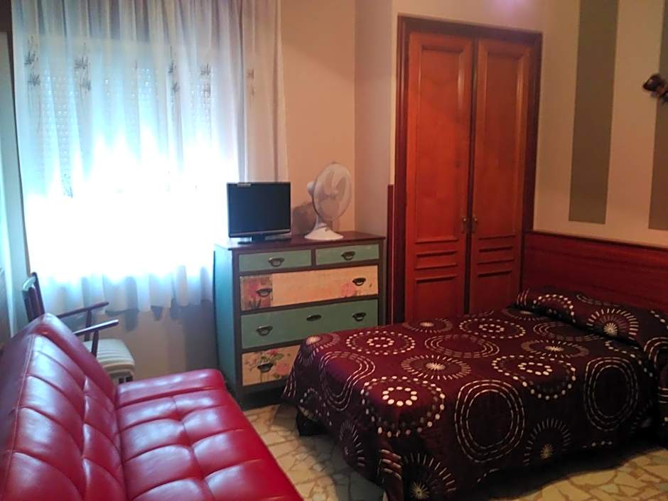 HOSTAL RESTAURANTE MILAN II