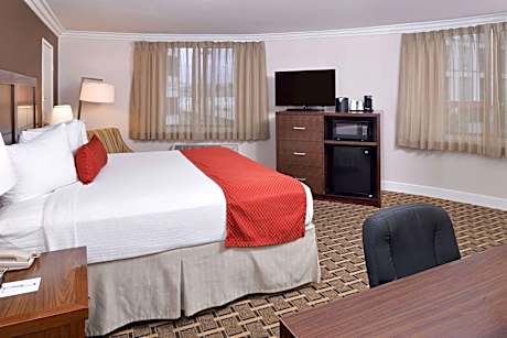 Accessible - 1 King, Mobility Accessible, Bathtub, Non-Smoking, Full Breakfast