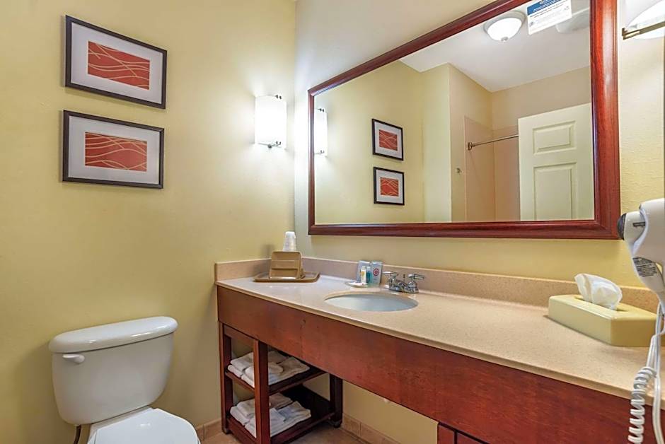 Comfort Inn & Suites Crestview