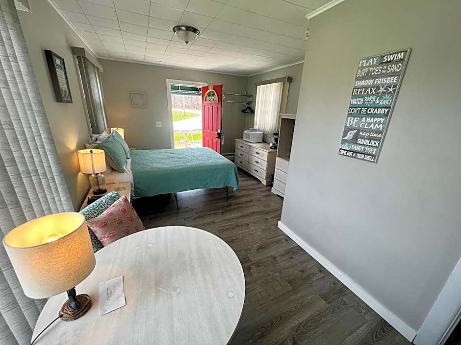 Claddagh Motel & Suites