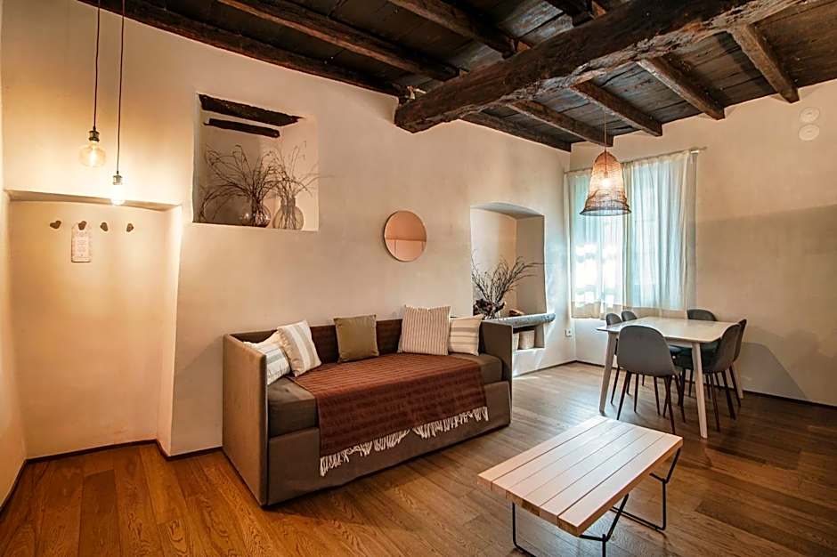 Dandelion Como Suites & Park