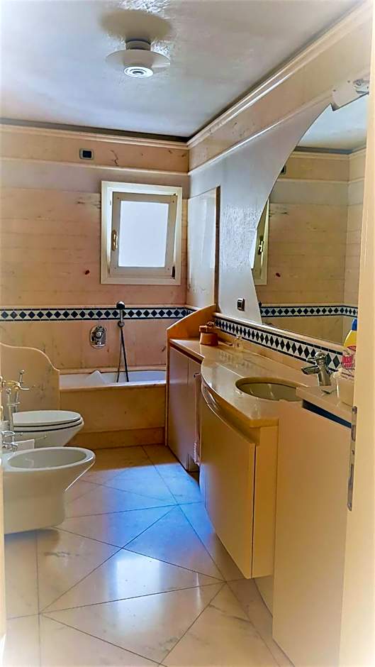 Gran Suite Piazza Maggiore - T&T communications