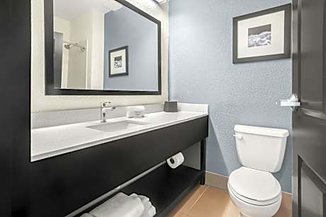 Suite with Two Queen Beds and Sofa Bed - Ocean View