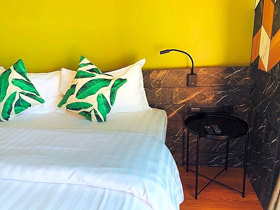 Sky Wave Patong Hotel