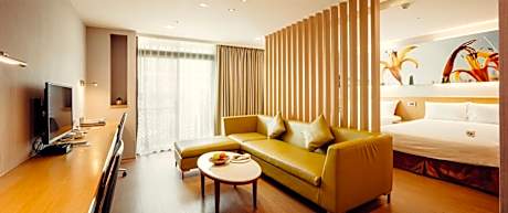 Deluxe Quadruple Room