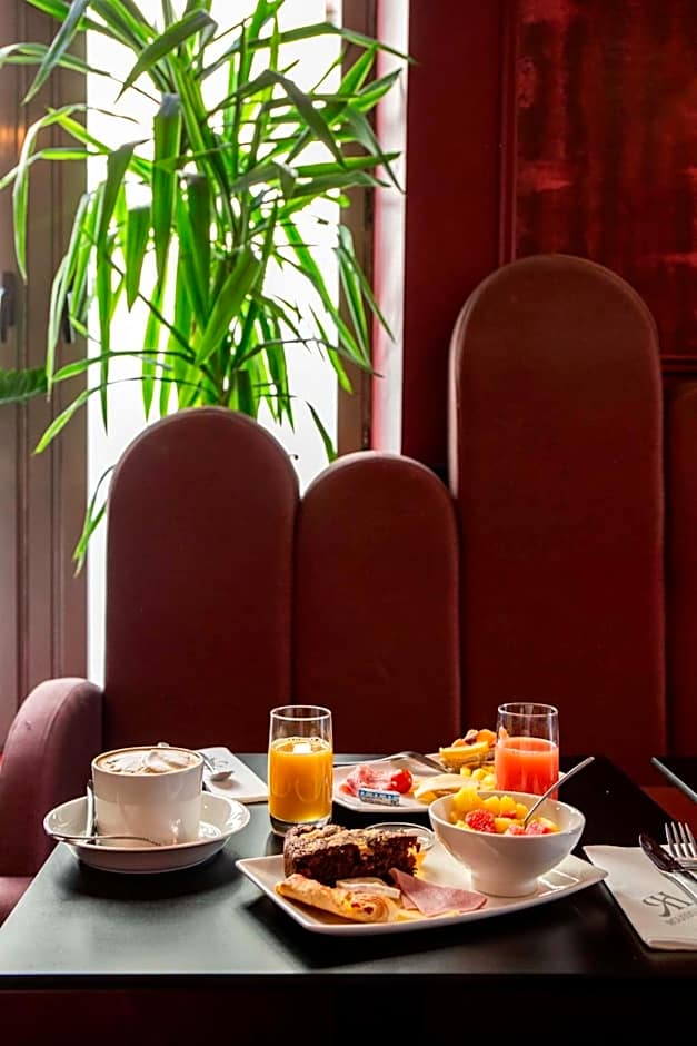 Grand Hotel Du Midi Chateaux & Hotels Collection