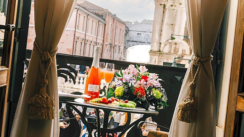 Hotel Al Ponte Dei Sospiri