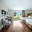 Sol Springs Inn