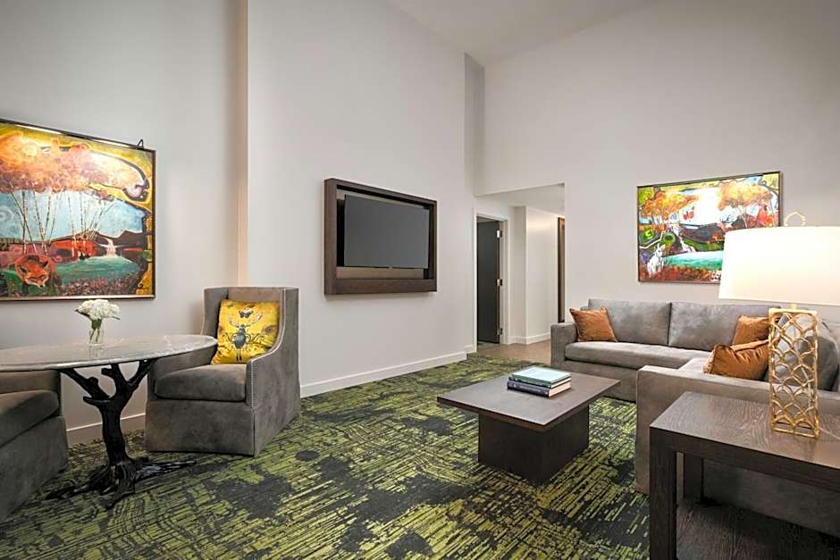 Grand Bohemian Lodge Greenville, Autograph Collection