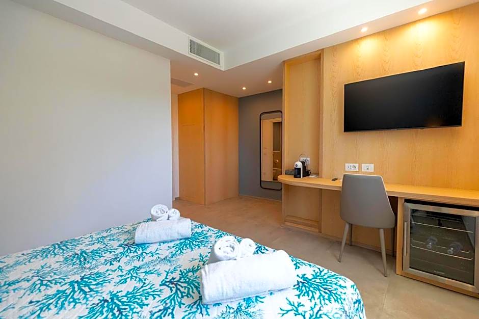 Antares Rooms and Suites