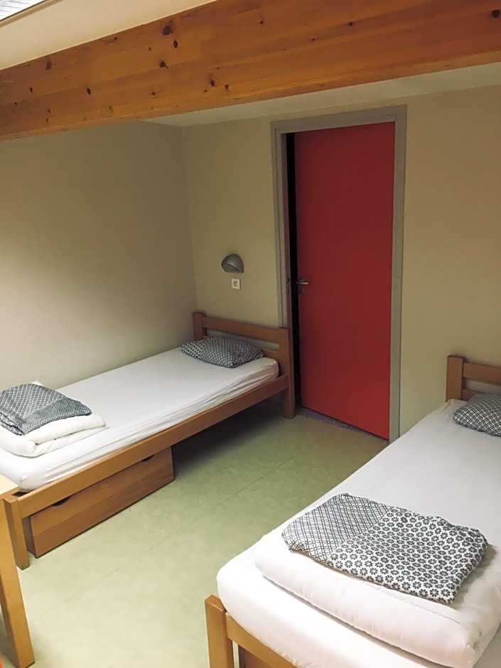 Auberge de Jeunesse HI Pontarlier