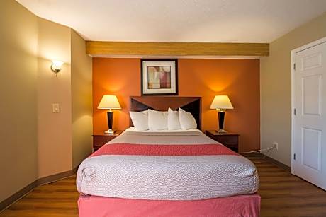 1 Full Bed | Non-Smoking