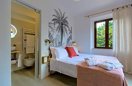 King Room with Garden View