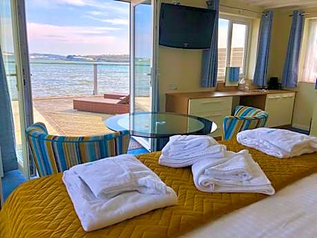 Deluxe Double or Twin Room with Sea View
