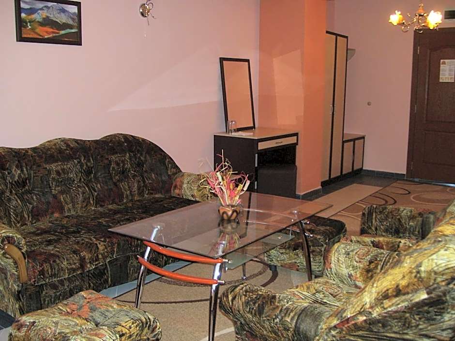 Kestenite Family Hotel