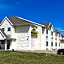 Microtel Inn & Suites by Wyndham Colfax/Newton