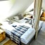 Five Point Hostel & Apartments