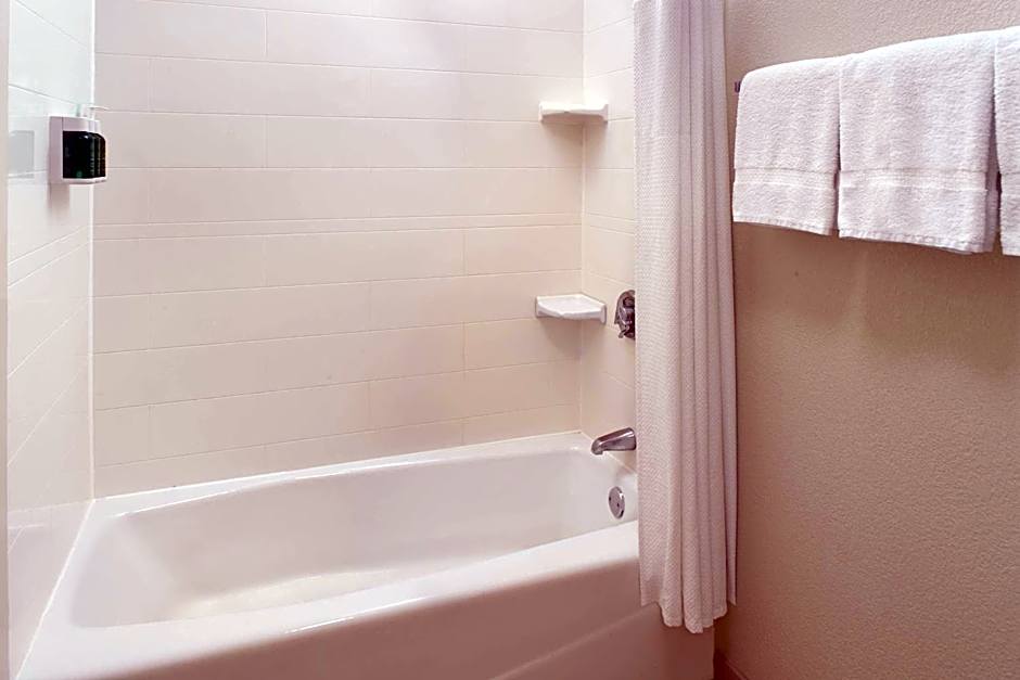 Courtyard by Marriott Atlanta Perimeter Center