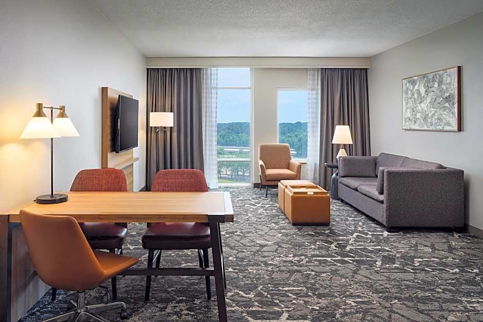 Embassy Suites by Hilton Hampton Convention Center
