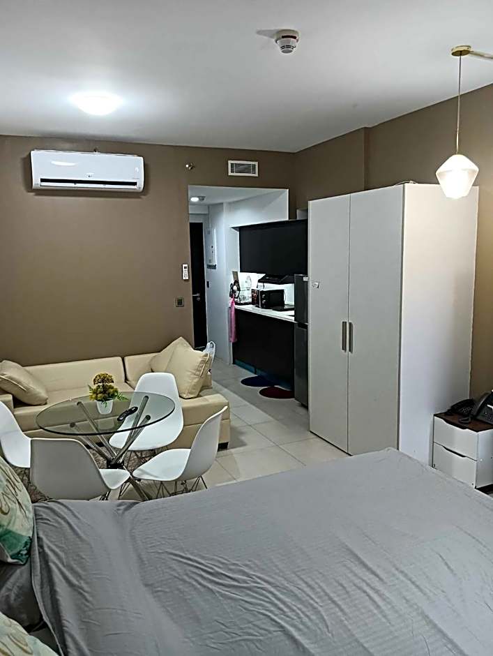 Aeon Towers studio unit