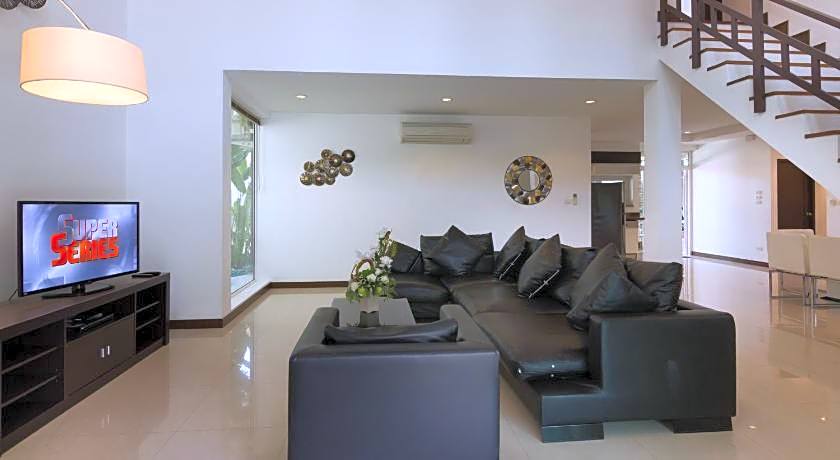 Tropicana Pool Villa