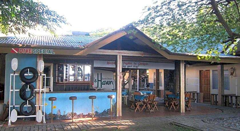 RedDoorz @ July's Haven Seaside Pension Camiguin