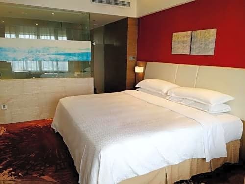 Four Points by Sheraton Tai'an